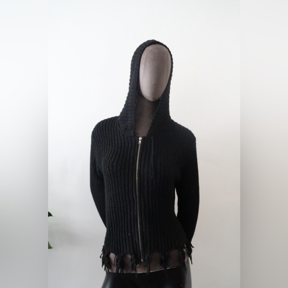 DISTRESSED CHUKY KNIT HOODIE